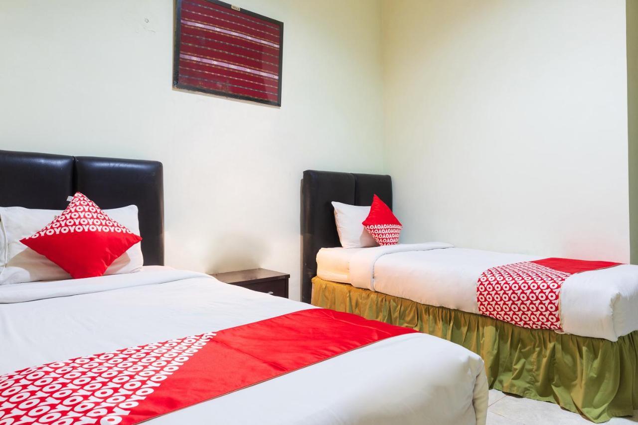 Super Oyo 1682 Greenia Hotel كوبانغ المظهر الخارجي الصورة
