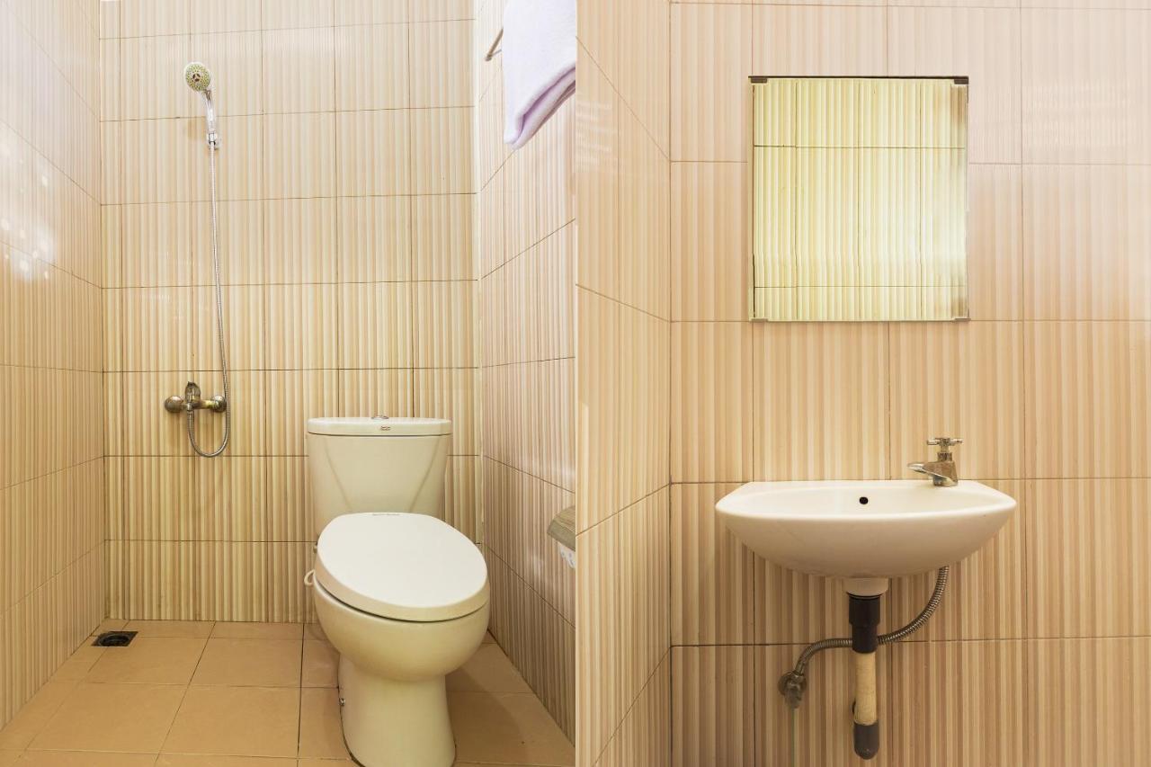 Super Oyo 1682 Greenia Hotel كوبانغ المظهر الخارجي الصورة