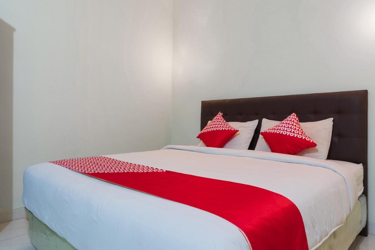 Super Oyo 1682 Greenia Hotel كوبانغ المظهر الخارجي الصورة