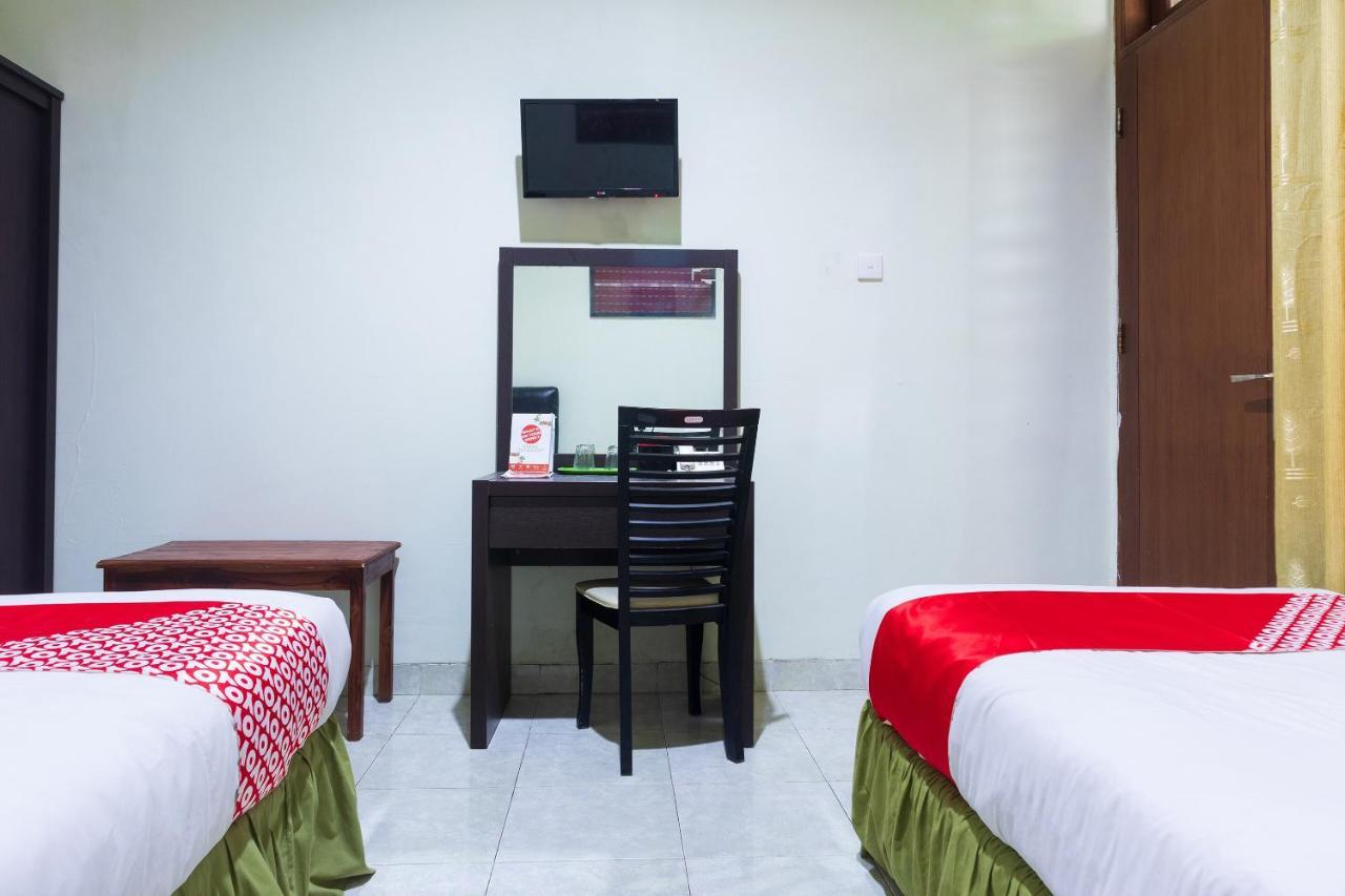 Super Oyo 1682 Greenia Hotel كوبانغ المظهر الخارجي الصورة
