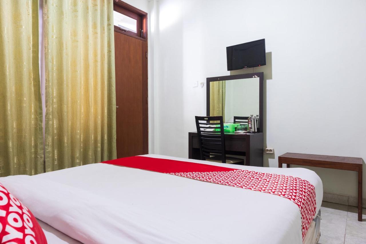 Super Oyo 1682 Greenia Hotel كوبانغ المظهر الخارجي الصورة