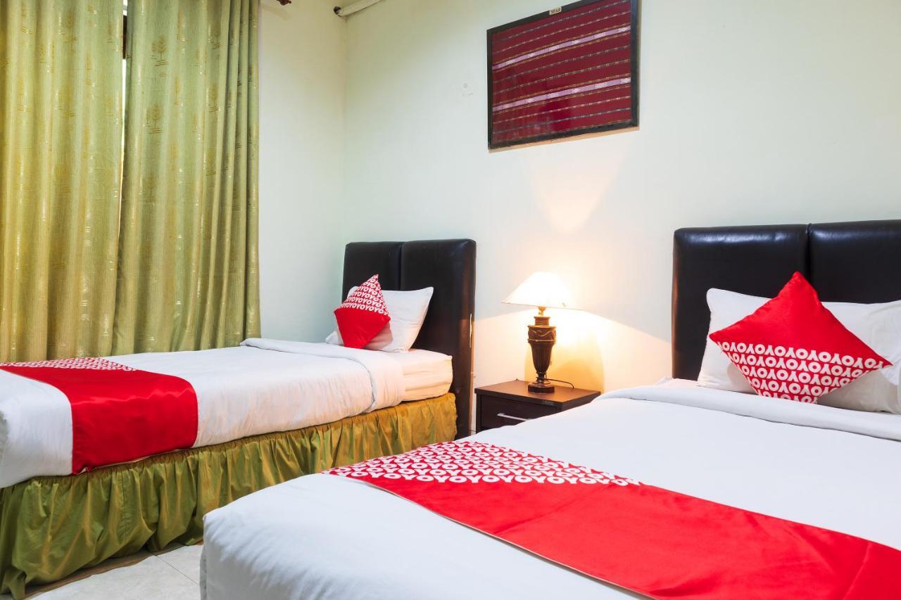 Super Oyo 1682 Greenia Hotel كوبانغ المظهر الخارجي الصورة